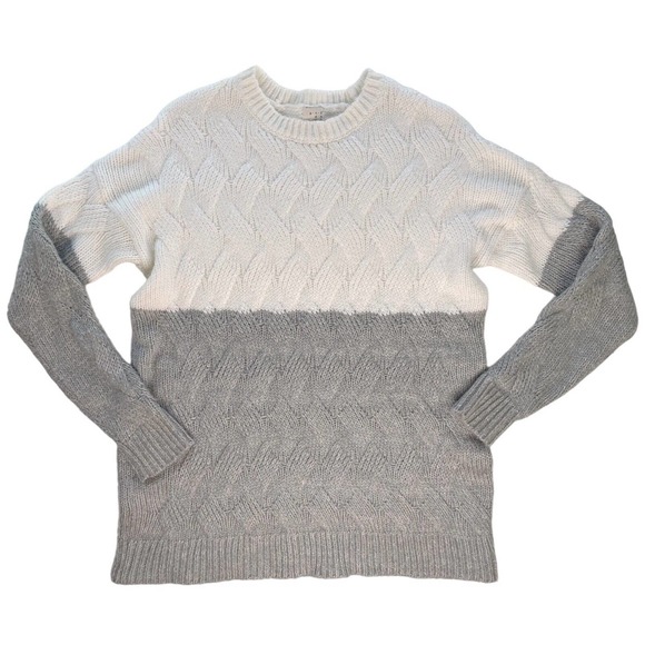 A New Day Women's‎ Small Sweater Crew Neck Gray White Pullover Ultra Soft Knit - Picture 1 of 9